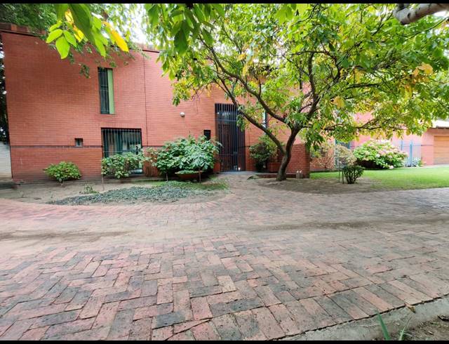 3 BEDROOM HOUSE FOR SALE IN THREE RIVERS PROPER